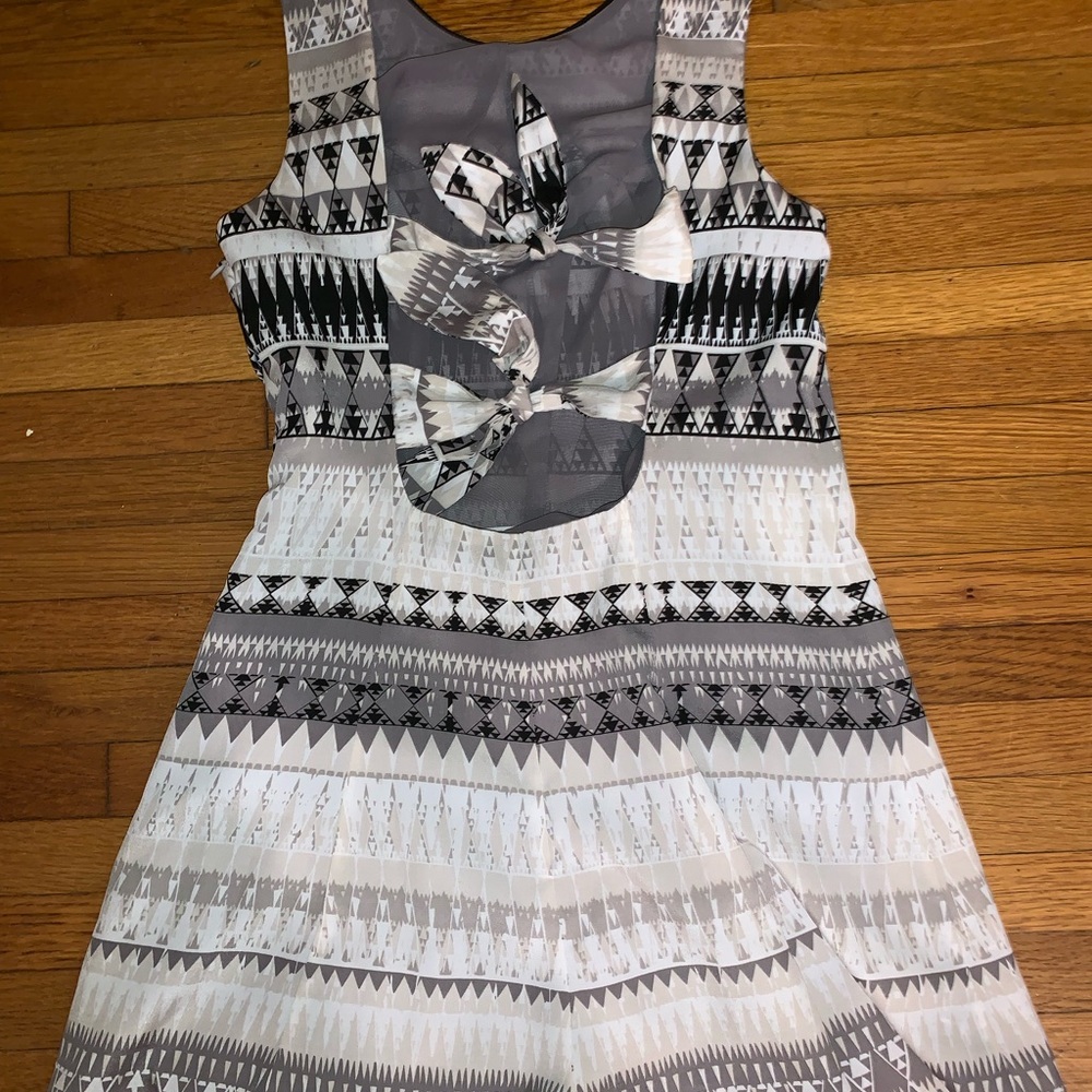 Bcbgeneration Romper. - image 4